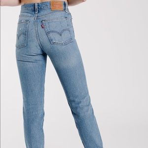 Levi’s Wedgie Fit Jeans